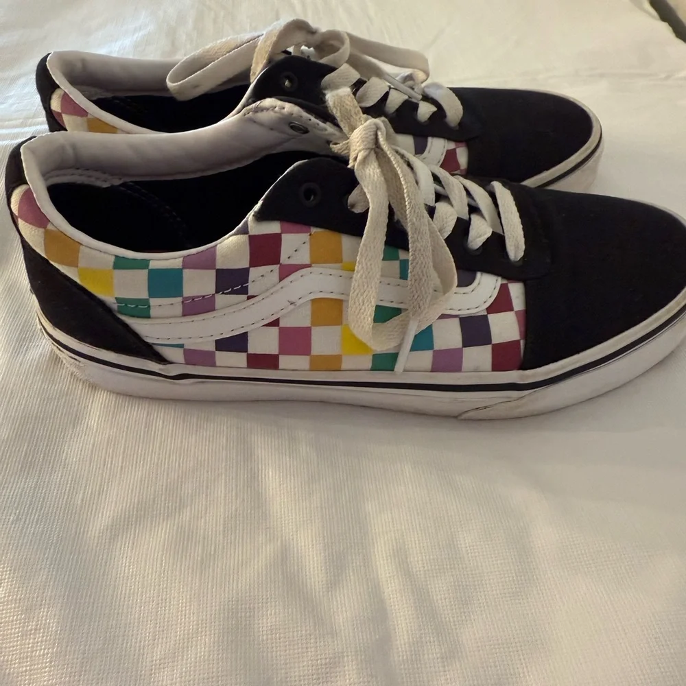 VANS Old Skool Black Rainbow Checkered Skate Shoes 500714 Missy 5 - Picture 4 of 7